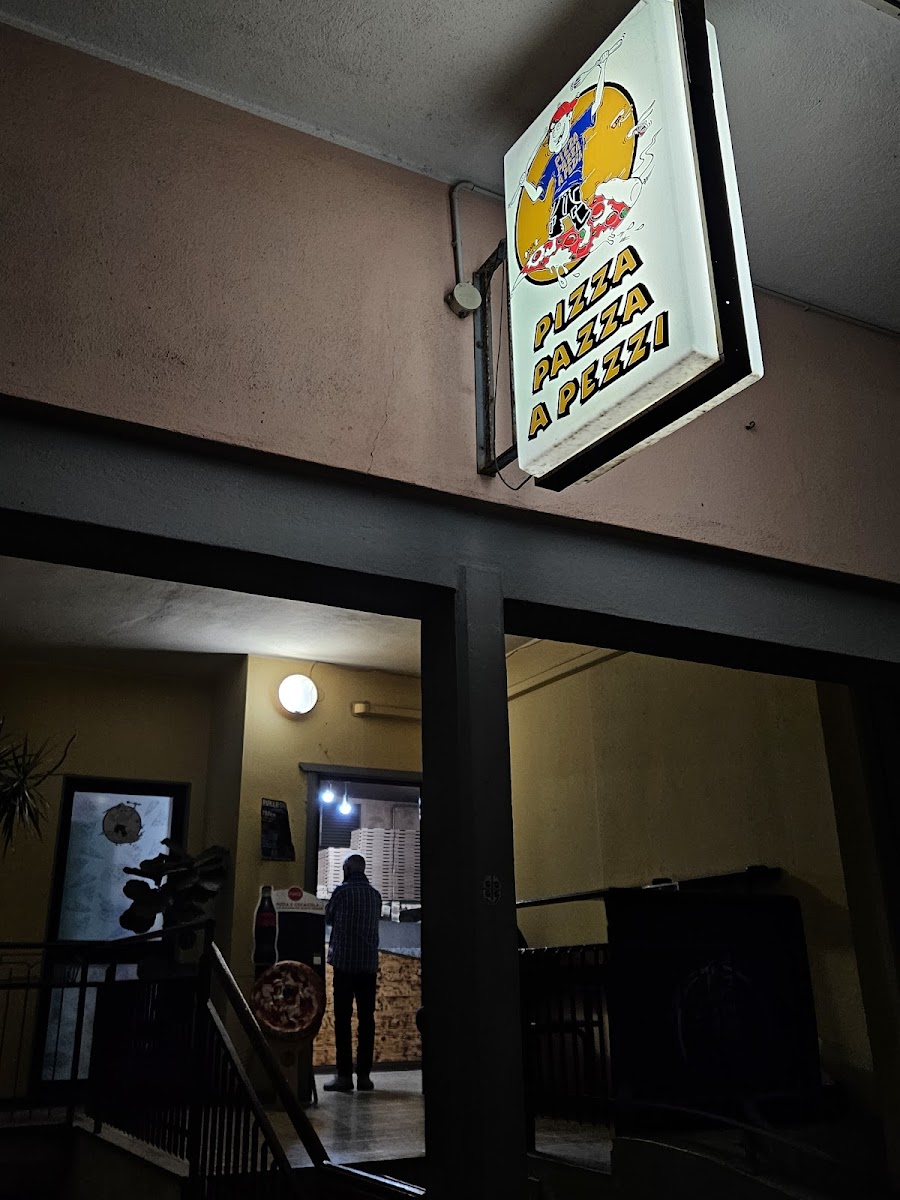 Pizza Pazza A Pezzi-3