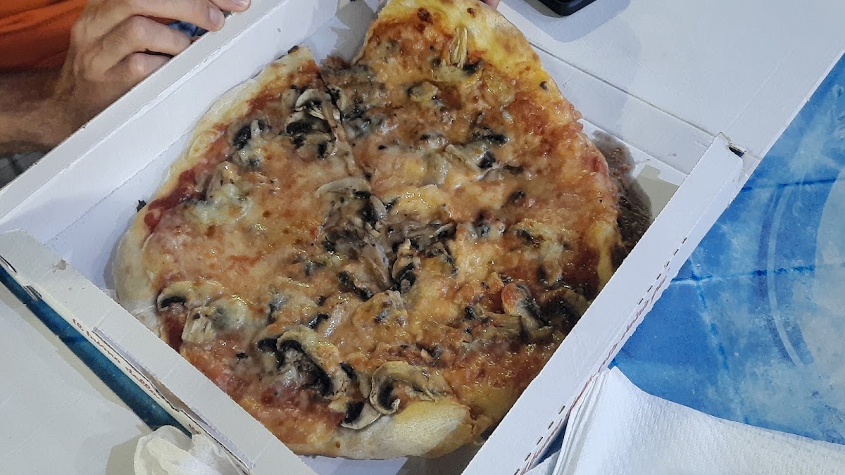 Pizza Pazza A Pezzi-6